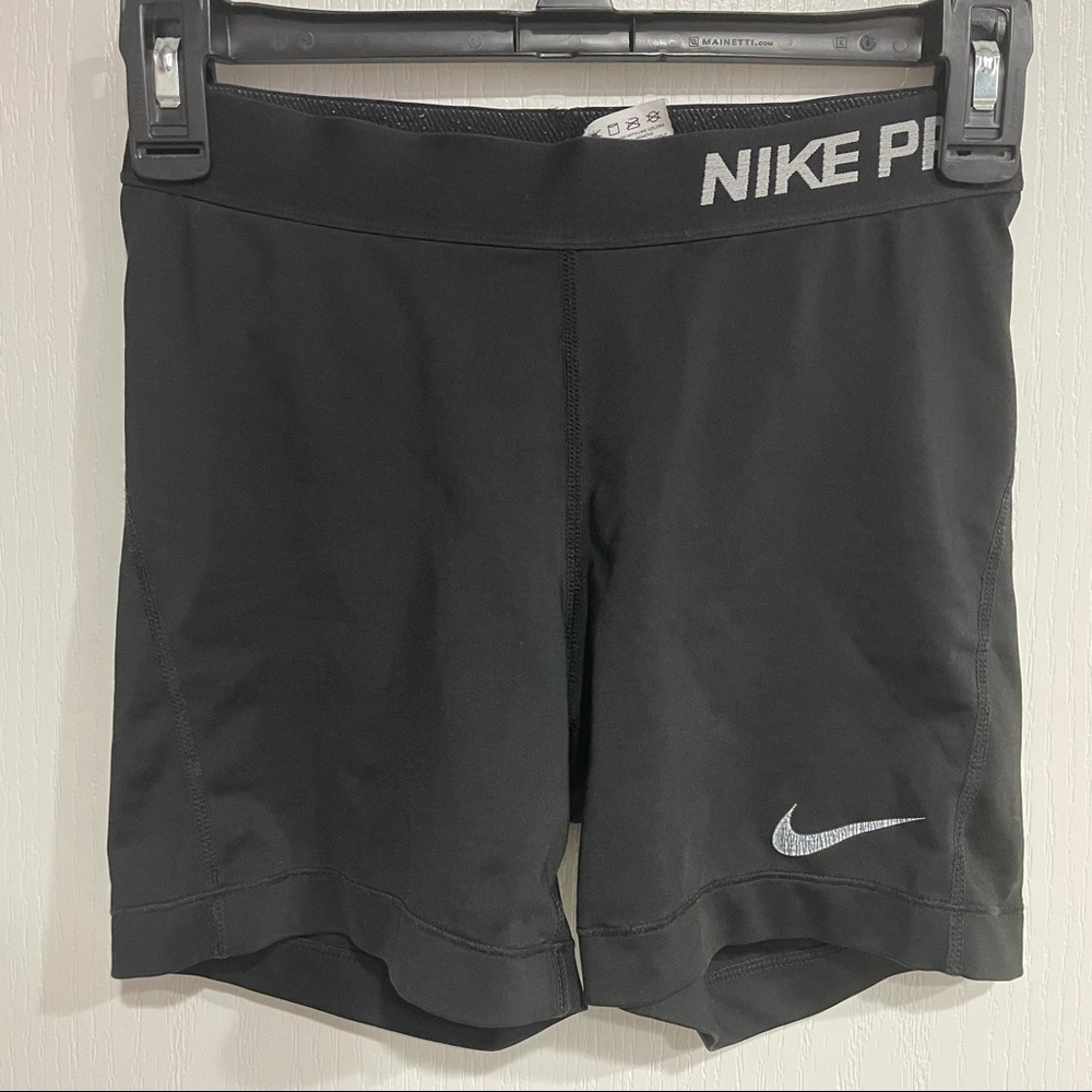 Nike Pros Black